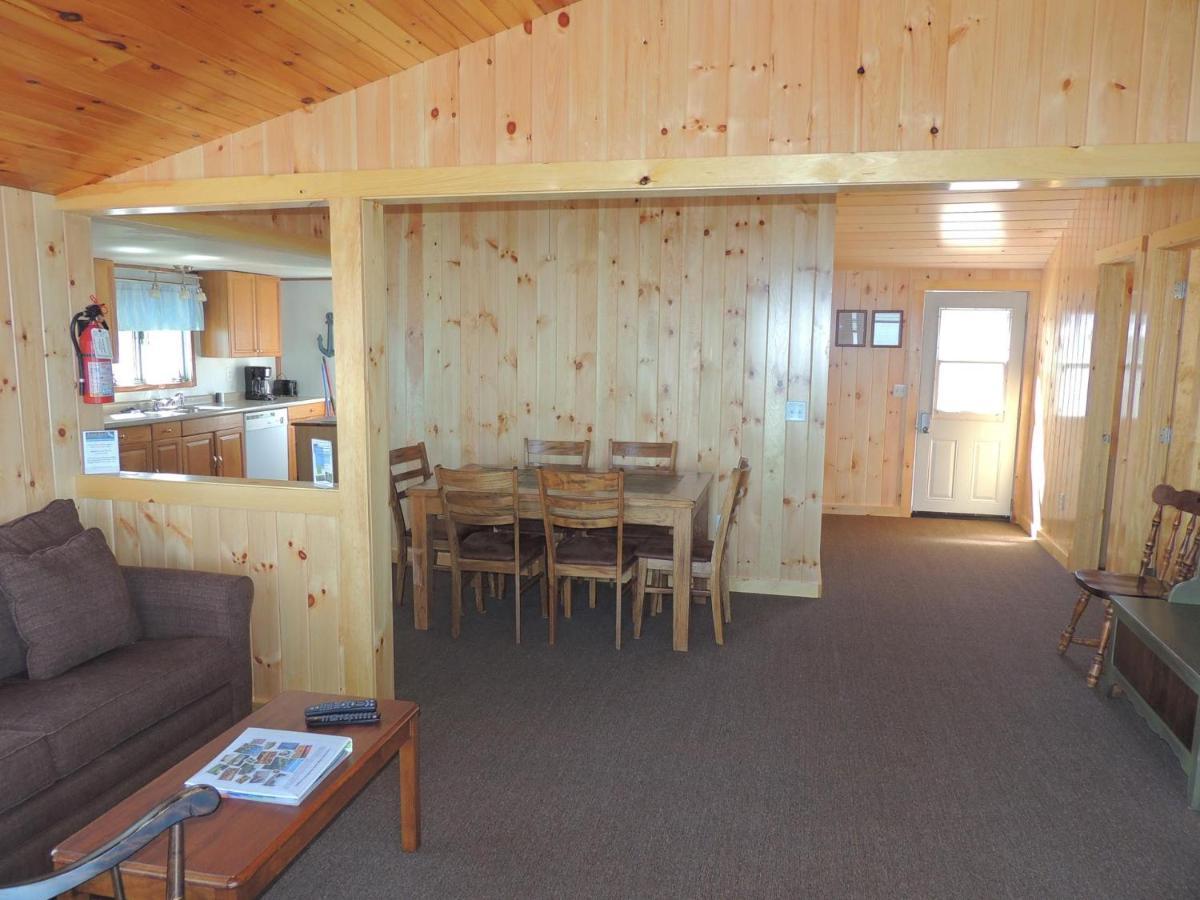 Angel Rock Waterfront Cottages Cape Vincent Екстериор снимка