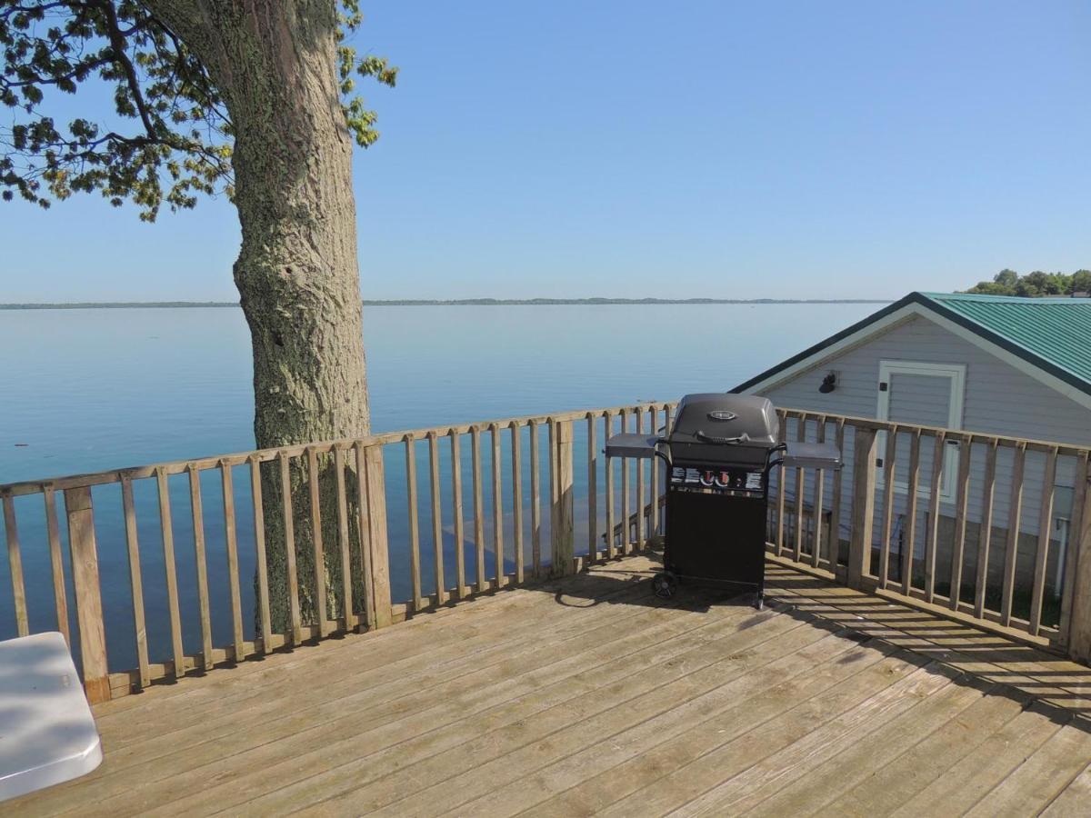 Angel Rock Waterfront Cottages Cape Vincent Екстериор снимка