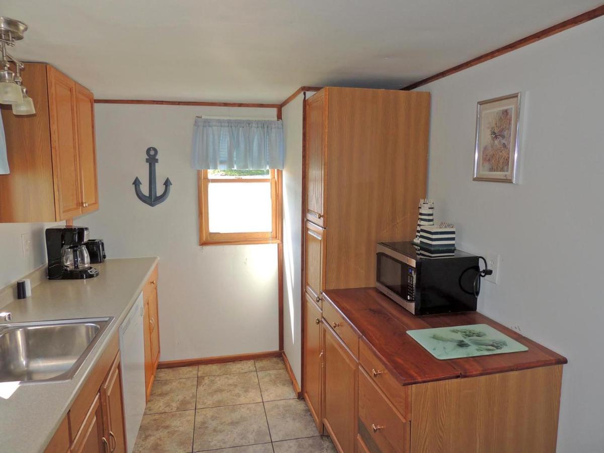 Angel Rock Waterfront Cottages Cape Vincent Екстериор снимка