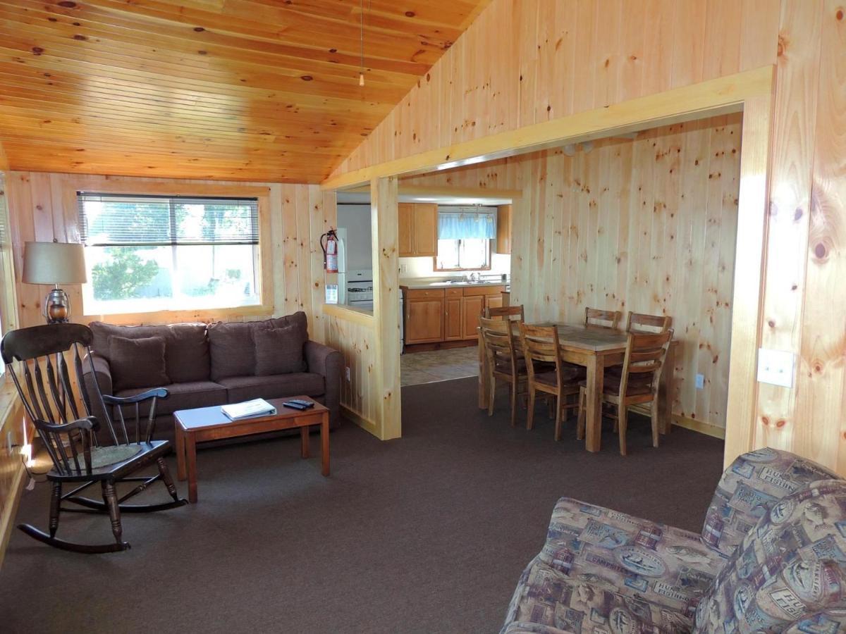 Angel Rock Waterfront Cottages Cape Vincent Екстериор снимка