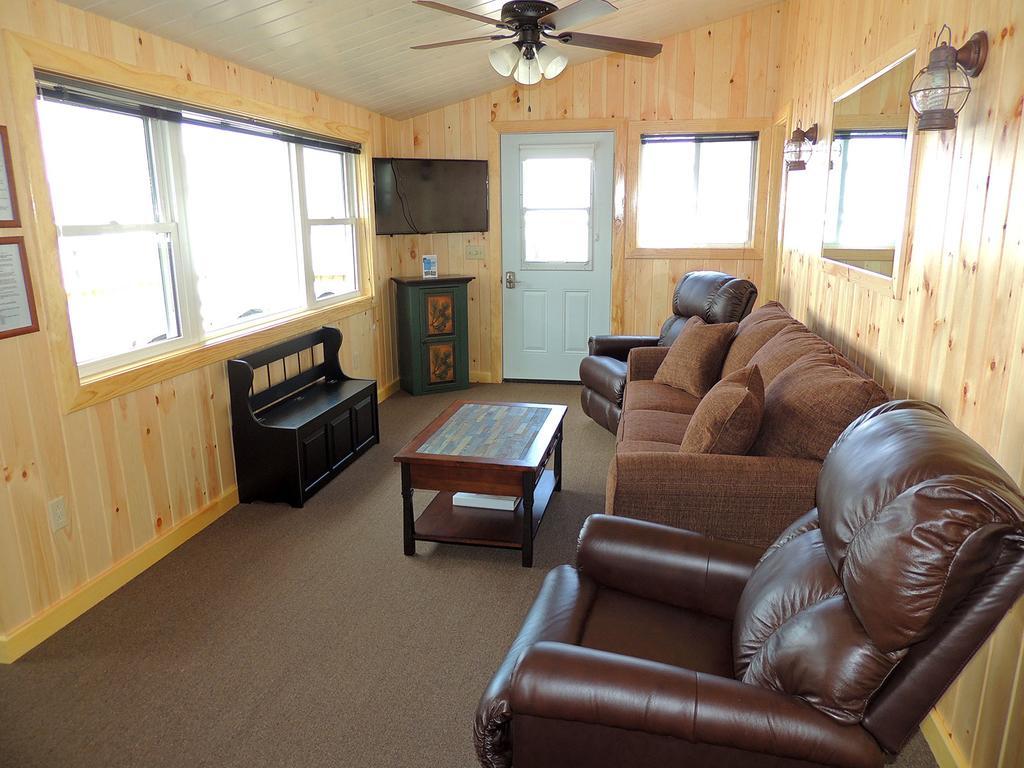 Angel Rock Waterfront Cottages Cape Vincent Екстериор снимка